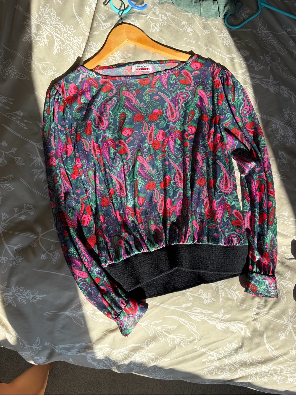 Women’s Paisley Print Long Sleeve Pullover Sweatshirt - Black with Pink & Green